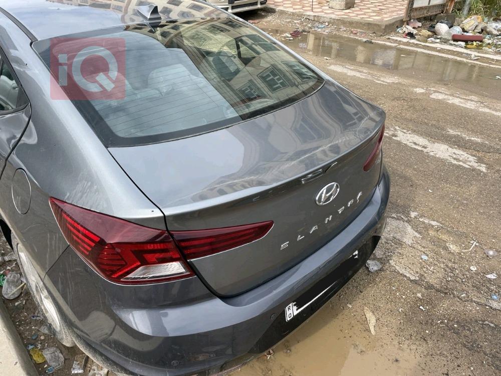 هيونداي النترا